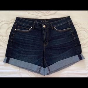 BHWM jeans short!